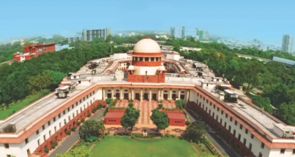 ‘केंद्रीय कर्मचारियों पर भरोसा करें’, चुनाव आयोग के खिलाफ याचिका पर TMC को SC से झटका