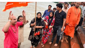 कांवड़ यात्रा पर निकलीं तीन तलाक व हलाला पीड़ित अनिसा बानो, हरिद्वार से गाजियाबाद रवाना
