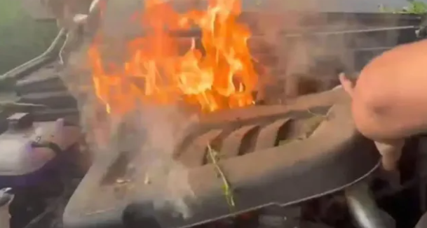 SUV खरीदने के 21 दिन बाद ही टॉप मॉडल कार में लगी आग, मालिक ने कंपनी से वापस मांगे 25 लाख रुपये